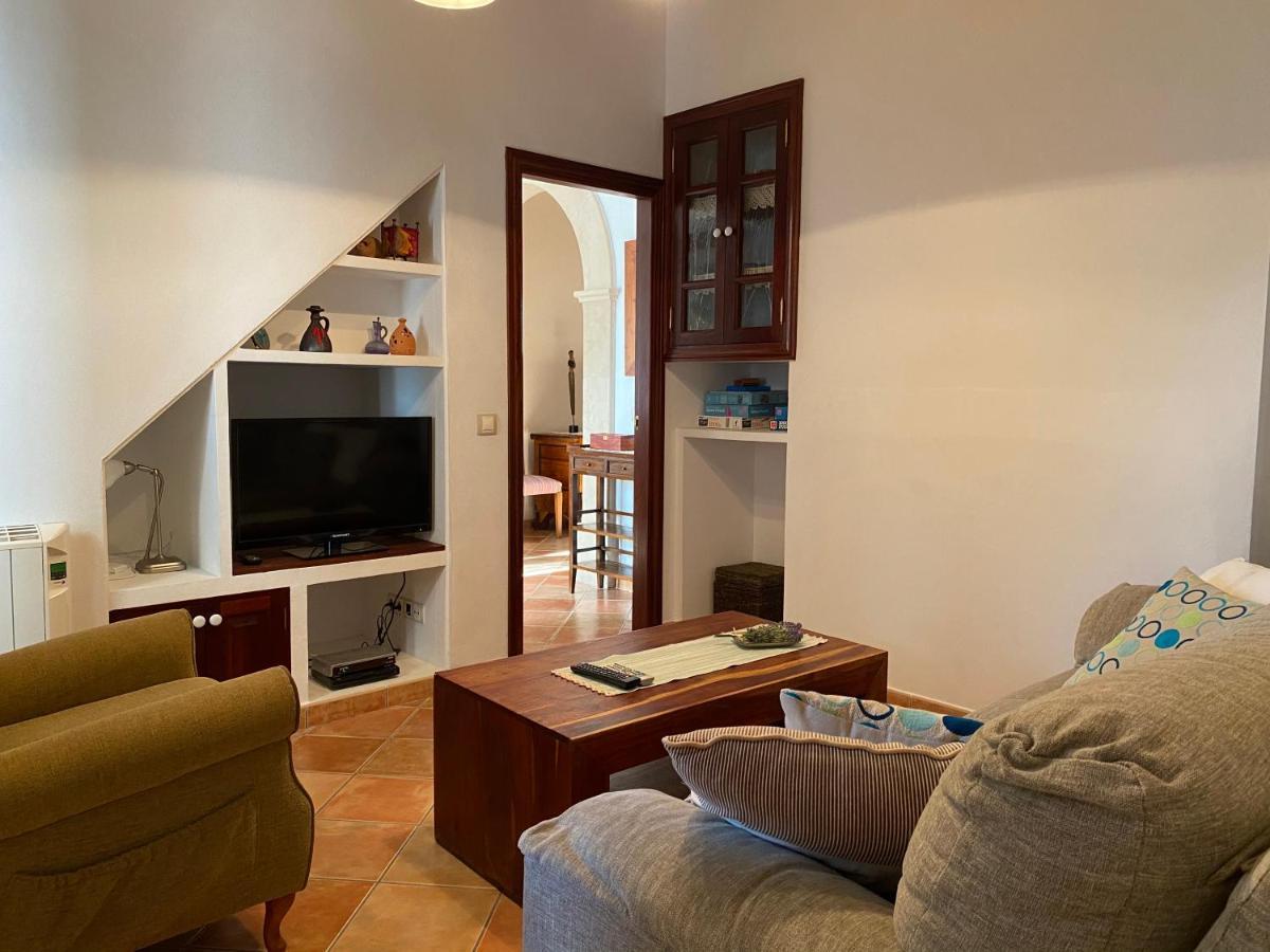 Casa Nuria, En El Centro, Al Lado De La Escalinata Del Calvario Para 6 Personas Pollença Dış mekan fotoğraf